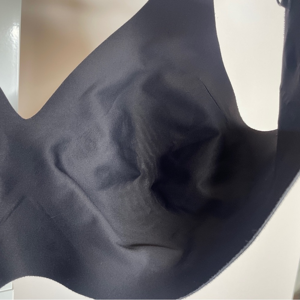 Knix | Revolution V-Neck Bra Black Size Medium++ Seamless Wireless - Picture 6 of 9